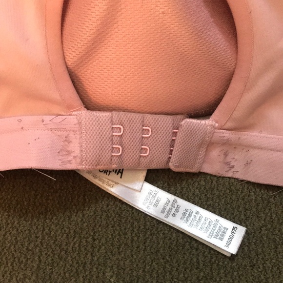 VS Sports Bra - Picture 4 of 4